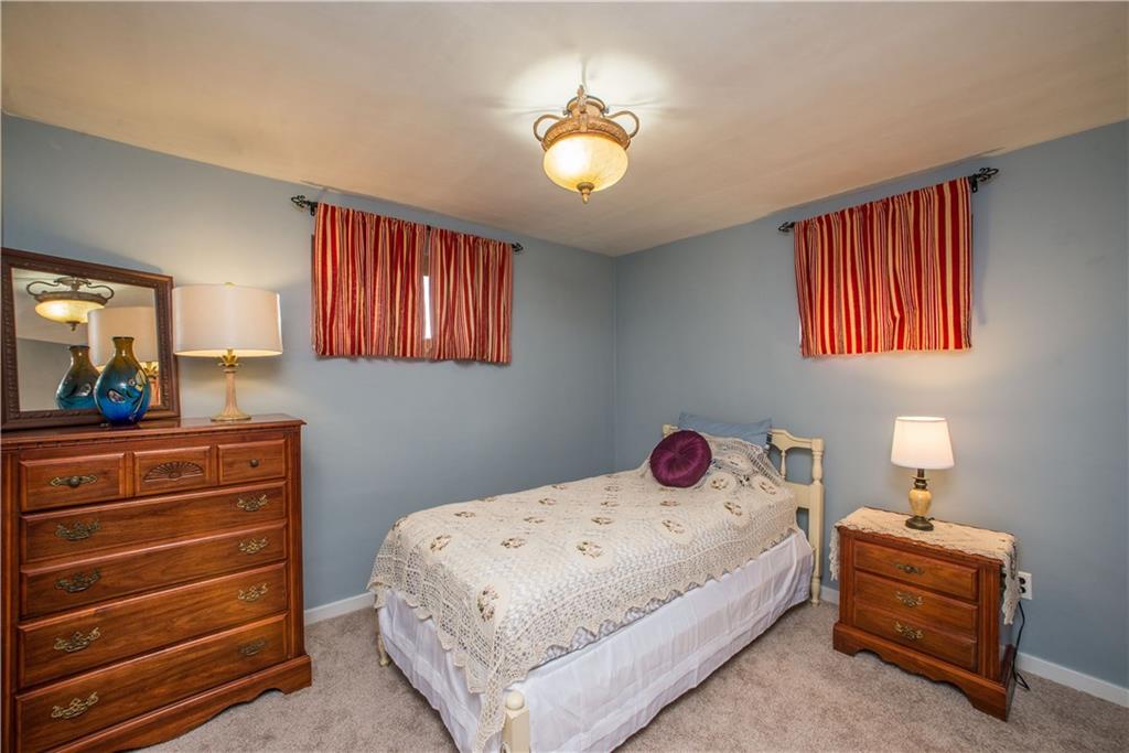 5317 Meadowcrest Road Pittsburgh, PA 15236 - Photo 13 of 25 Gallery Image 13