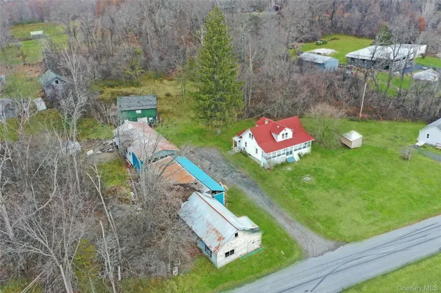 a view of an outdoor space and a yard