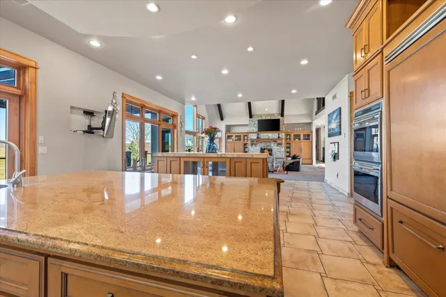 $1,525,000 | 105 Legend Way, Wales, WI 53183