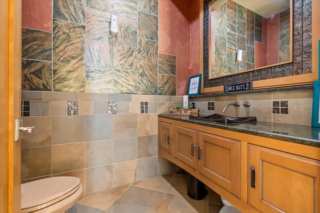 $1,525,000 | 105 Legend Way, Wales, WI 53183