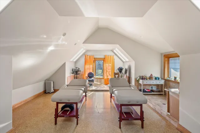 $1,525,000 | 105 Legend Way, Wales, WI 53183