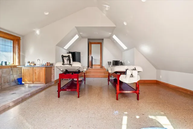 $1,525,000 | 105 Legend Way, Wales, WI 53183