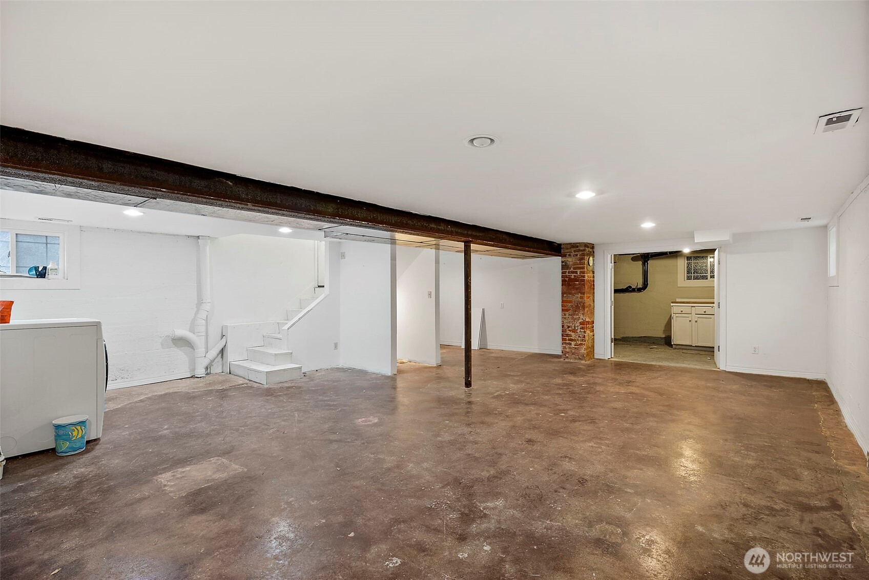 5207 North Pearl Street Ruston, WA 98407 - Photo 28 of 39 a view of an empty room with a window
