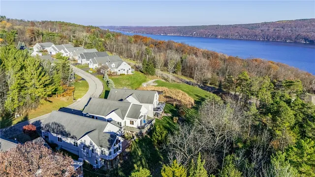 $439,900 | 5563 Lakewood Trail, South Bristol, NY 14424