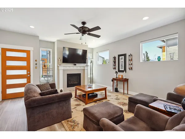 $675,000 | 1250 29th Street, Hood River, OR 97031