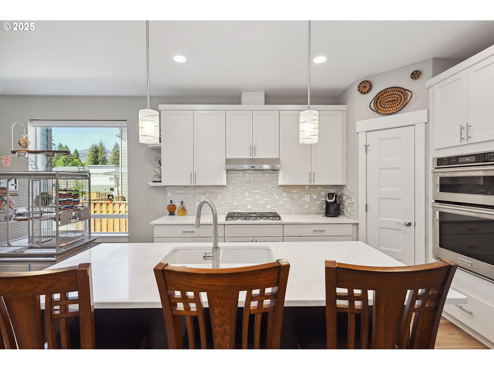 1250 29th Street Hood River, OR 97031 - Photo 10 of 47