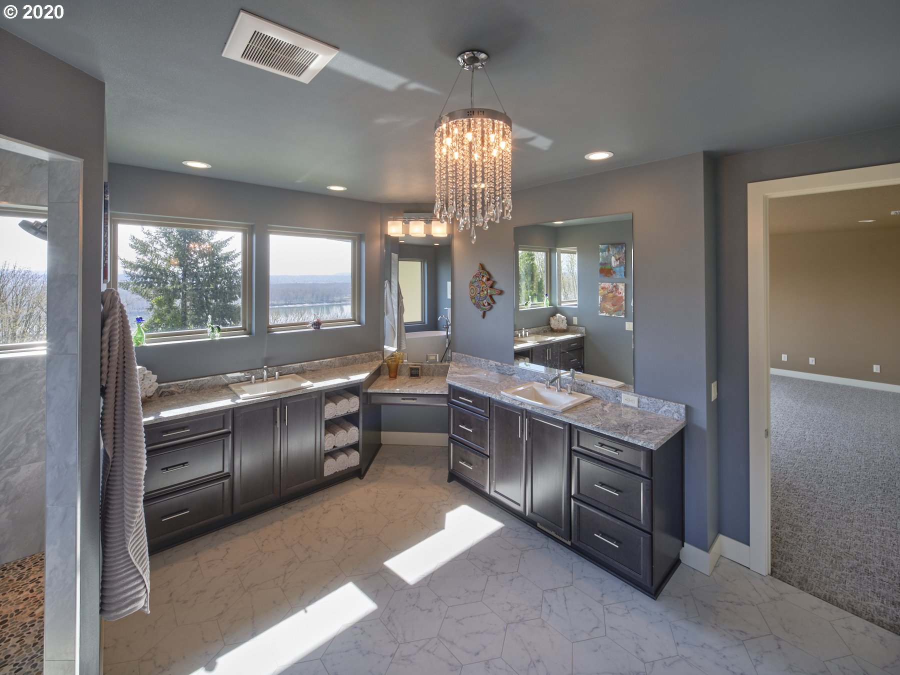 705 Northwest Grand Ridge Drive Camas, WA 98607 - Photo 15 of 32