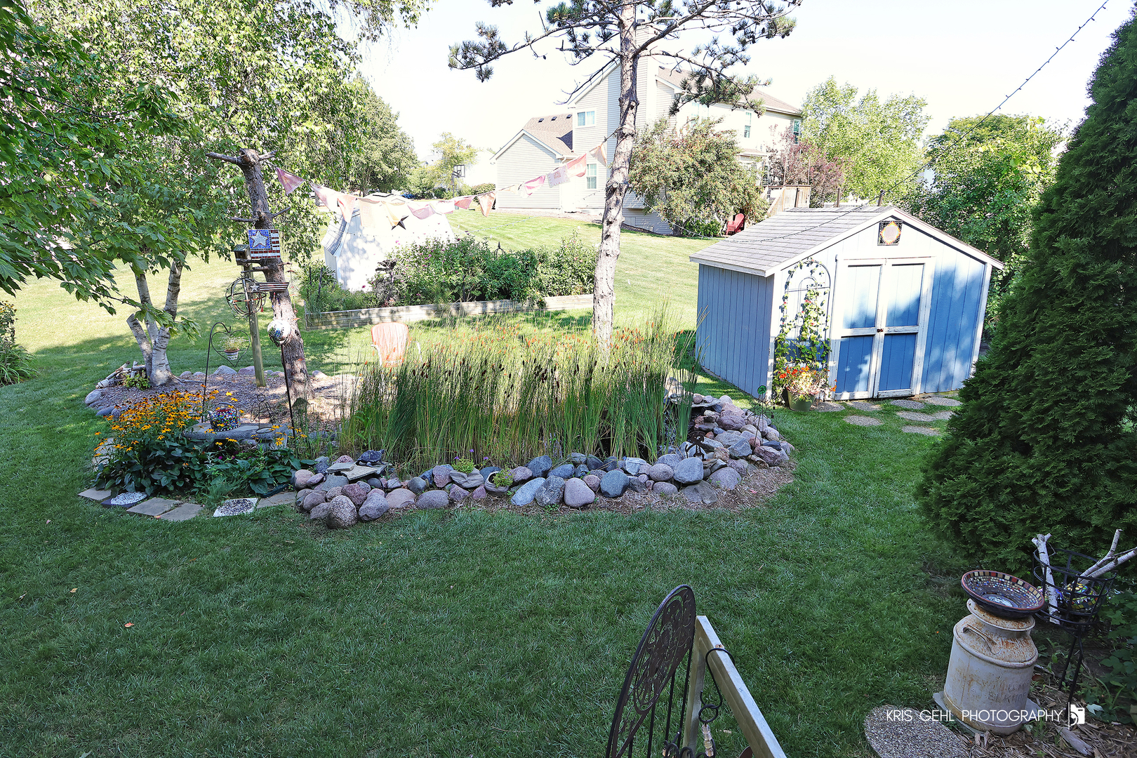 2726 Providence Lane Lindenhurst, IL 60046 - Photo 23 of 29 a front view of a house with garden