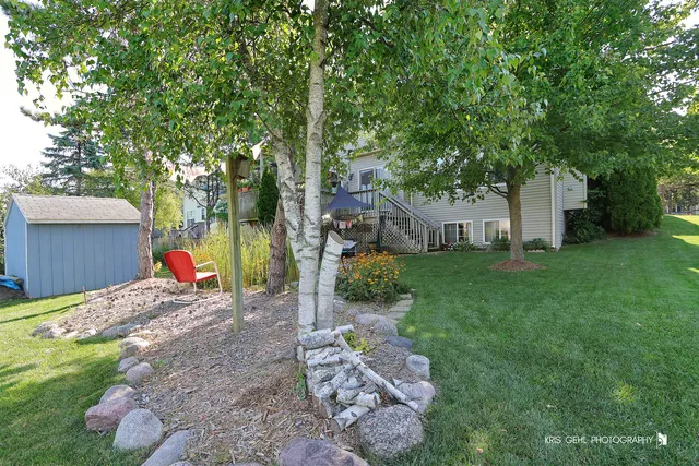 $419,900 | 2726 Providence Lane, Lindenhurst, IL 60046