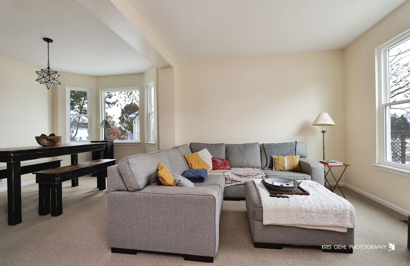 2726 Providence Lane Lindenhurst, IL 60046 - Photo 4 of 29 a living room with furniture and a window