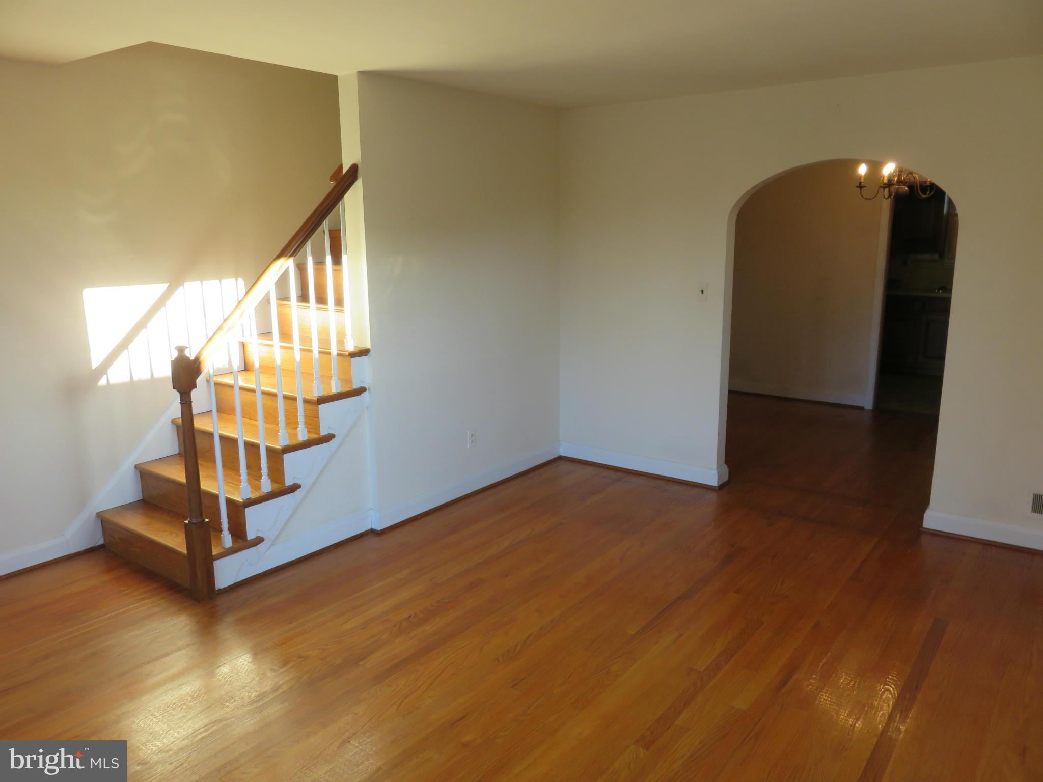 1747 Ellinwood Road Baltimore, MD 21237 - Photo 7 of 26 a view of an entryway