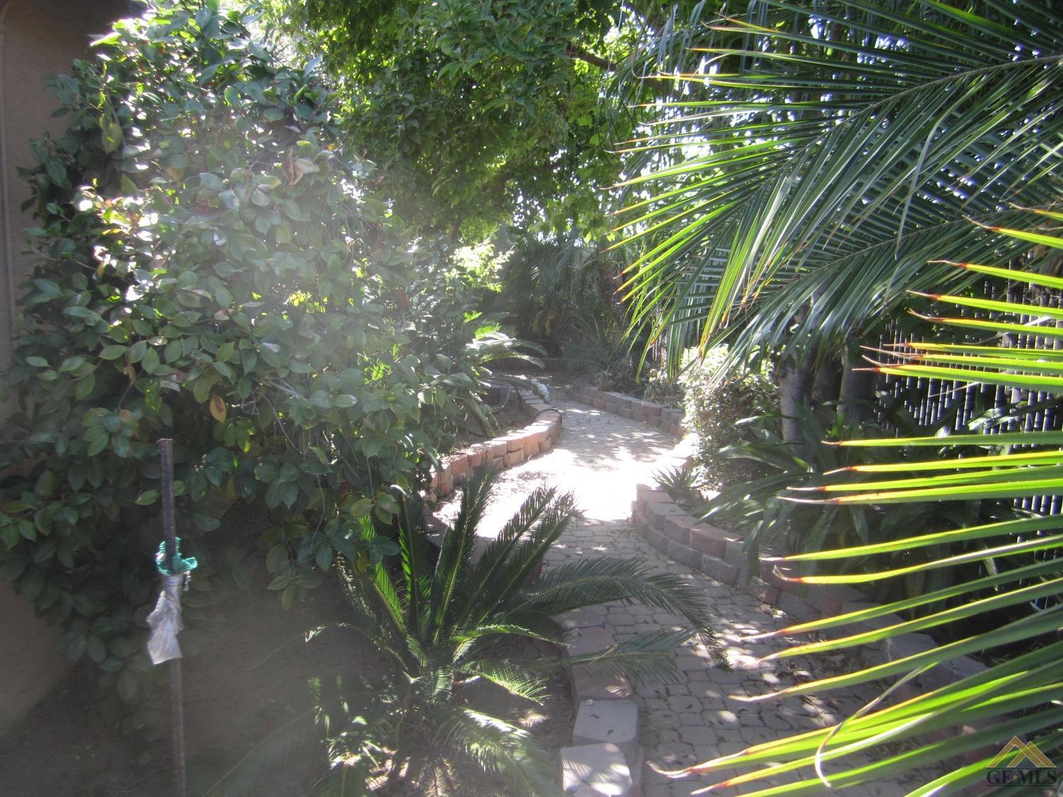 Undisclosed Address Bakersfield, CA 93305 - Photo 18 of 18 a view of a yard