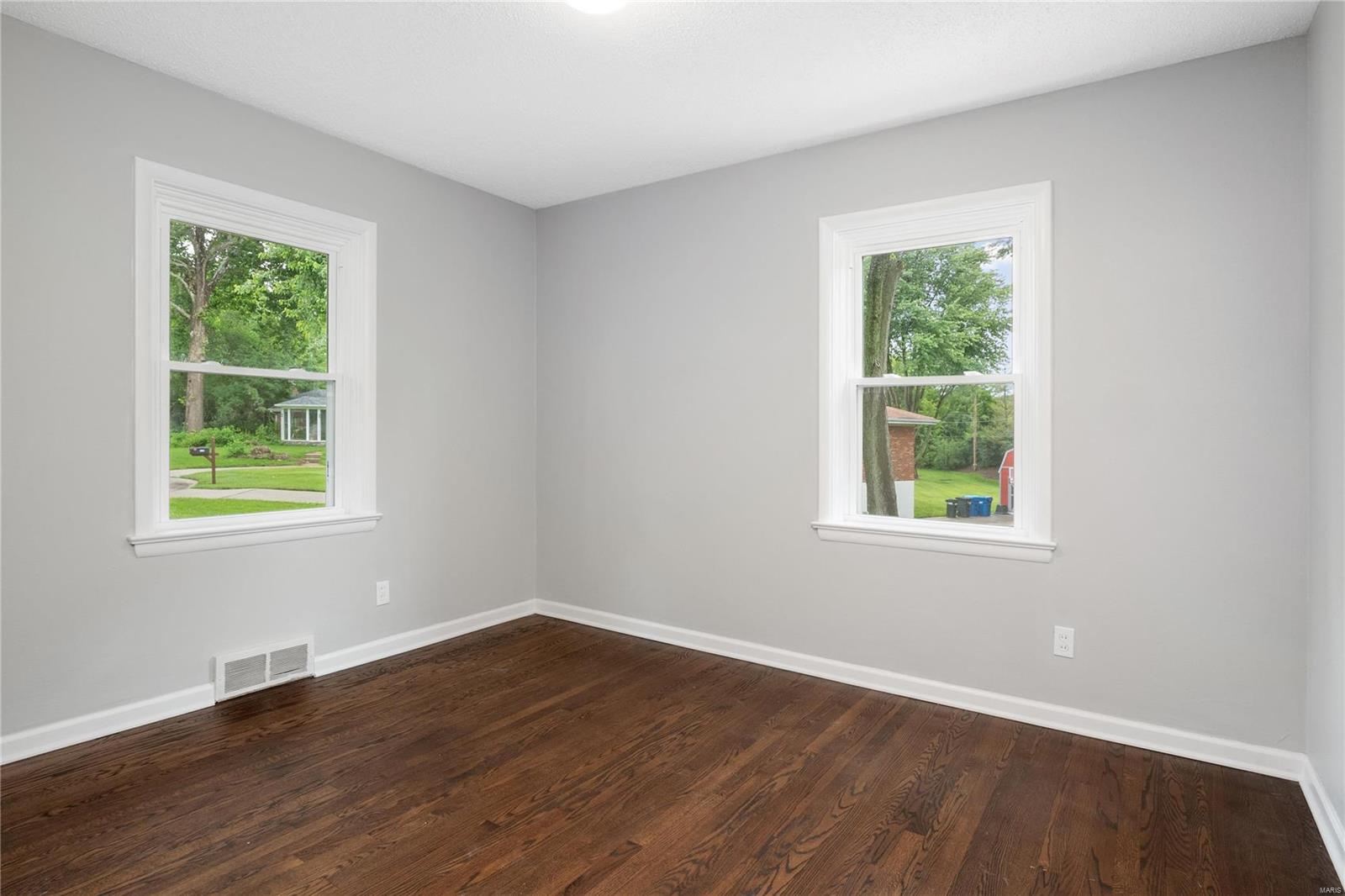 4146 Banks Road St. Ann, MO 63074 - Photo 12 of 23 Gallery Image 12