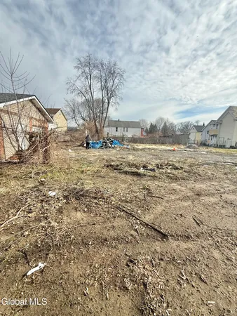 $313,000 | 821 Strong Street, Schenectady, NY 12307