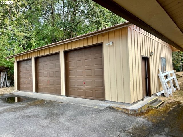 1012 Curry Road Roseburg, OR 97471 - Photo 19 of 36 Gallery Image 19
