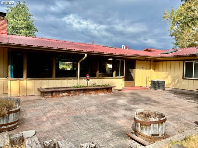 1012 Curry Road Roseburg, OR 97471 - Photo 21 of 36 Gallery Image 21