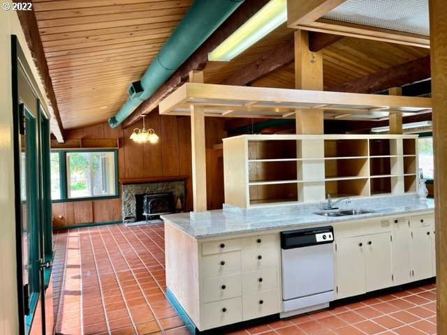 1012 Curry Road Roseburg, OR 97471 - Photo 9 of 36 Gallery Image 9