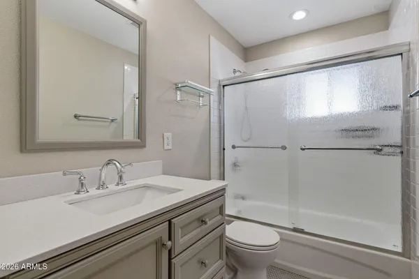 $2,350 | 3640 East Montecito Avenue, Unit 2, Phoenix, AZ 85018