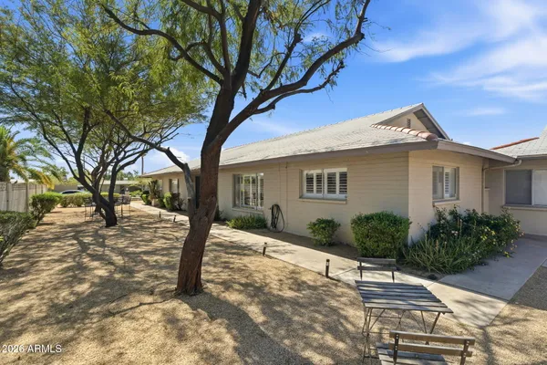 $2,350 | 3640 East Montecito Avenue, Unit 2, Phoenix, AZ 85018