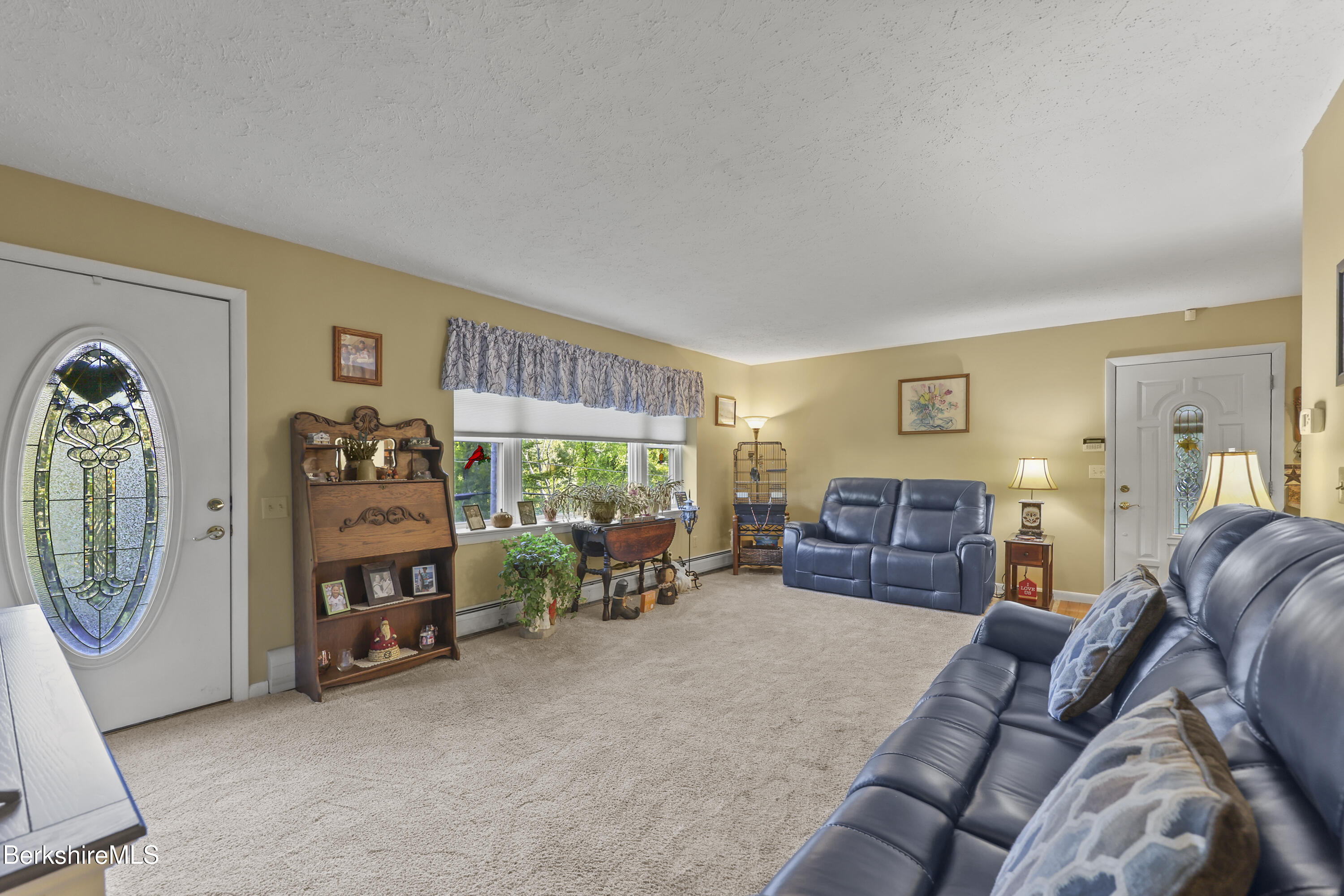 369 East Harbor Road Cheshire, MA 01225 - Photo 20 of 57 Living Room