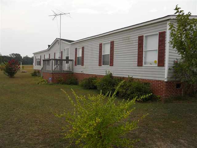 621 Wright School Road Belton, SC 29627 - Photo 1 of 16