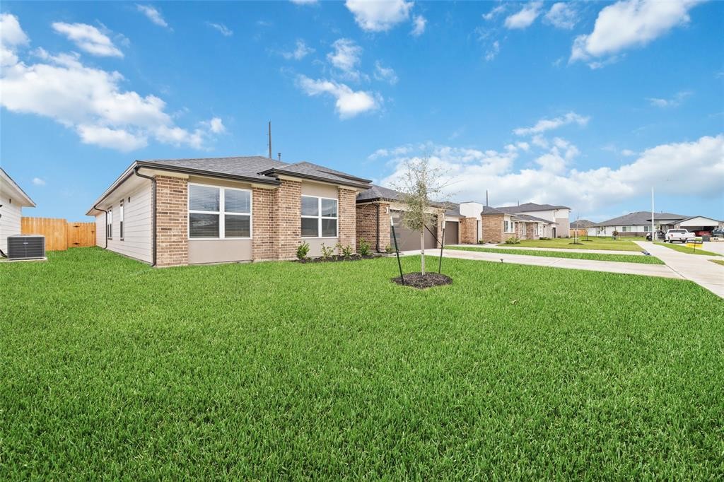 7207 Sunbreeze Lane Rosenberg, TX 77469 - Photo 2 of 26