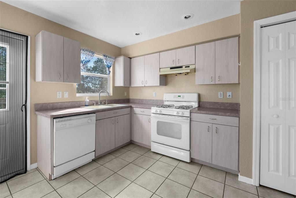 11780 Linden Drive Spring Hill, FL 34608 - Photo 32 of 34