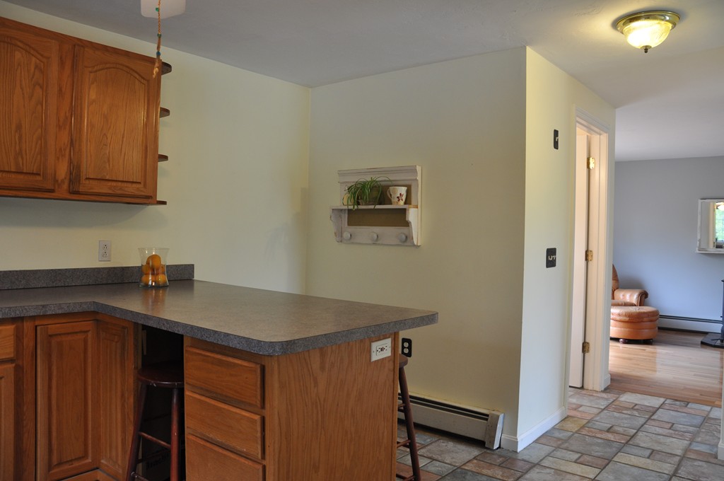 69 Haggerty Road Charlton, MA 01507 - Photo 5 of 30