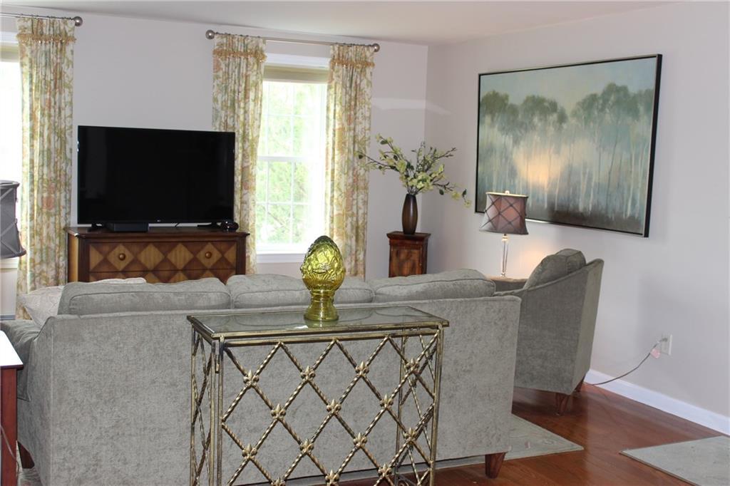 25 Elizabeth Road, Unit 25 South Berwick, ME 03908 - Photo 4 of 22 Photo