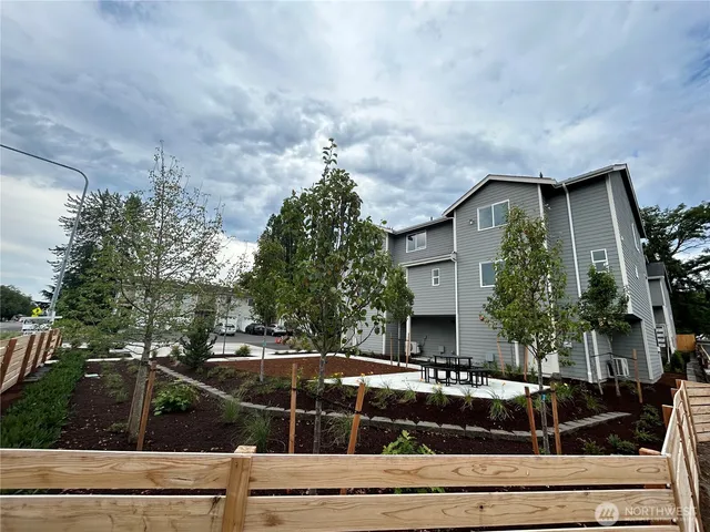 $597,500 | 13243 Ambaum Boulevard Southwest, Unit C, Burien, WA 98146