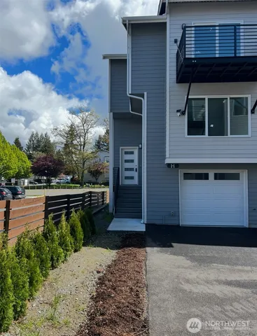 $597,500 | 13243 Ambaum Boulevard Southwest, Unit C, Burien, WA 98146