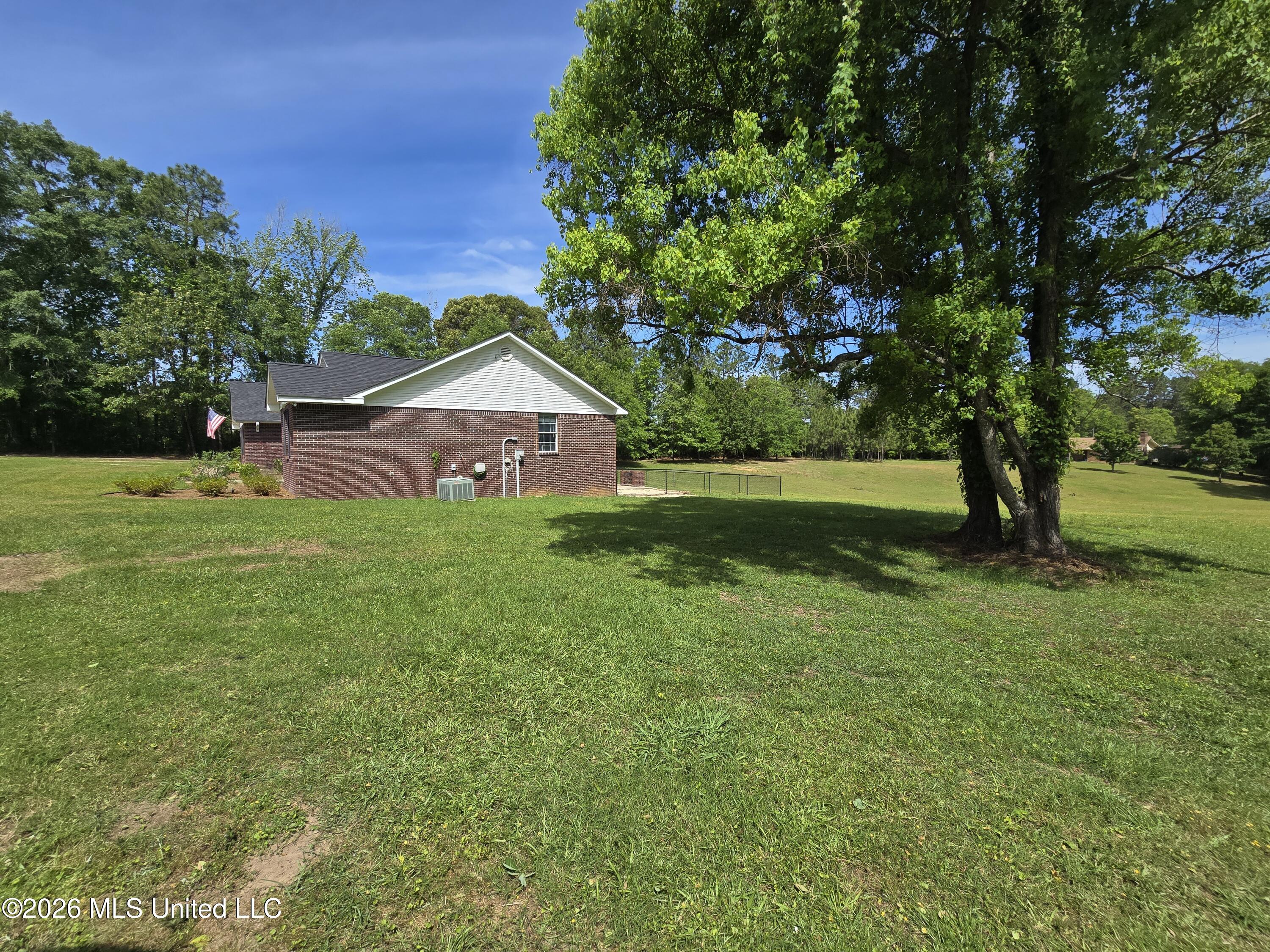 79 Harrington Road Hattiesburg, MS 39401 - Photo 8 of 50 9