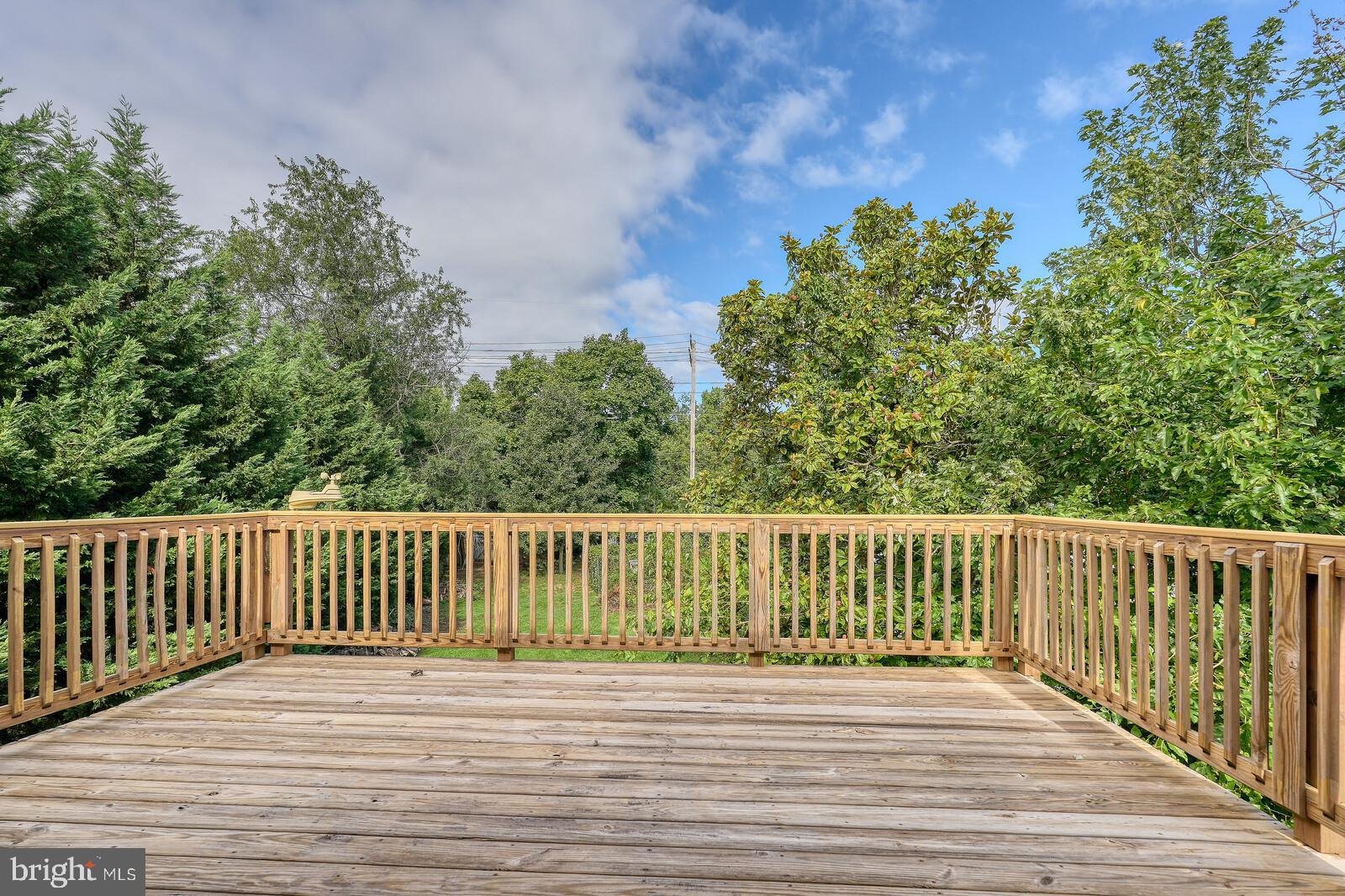 304 South Camp Meade Road Linthicum Heights, MD 21090 - Photo 33 of 43 a terrace view