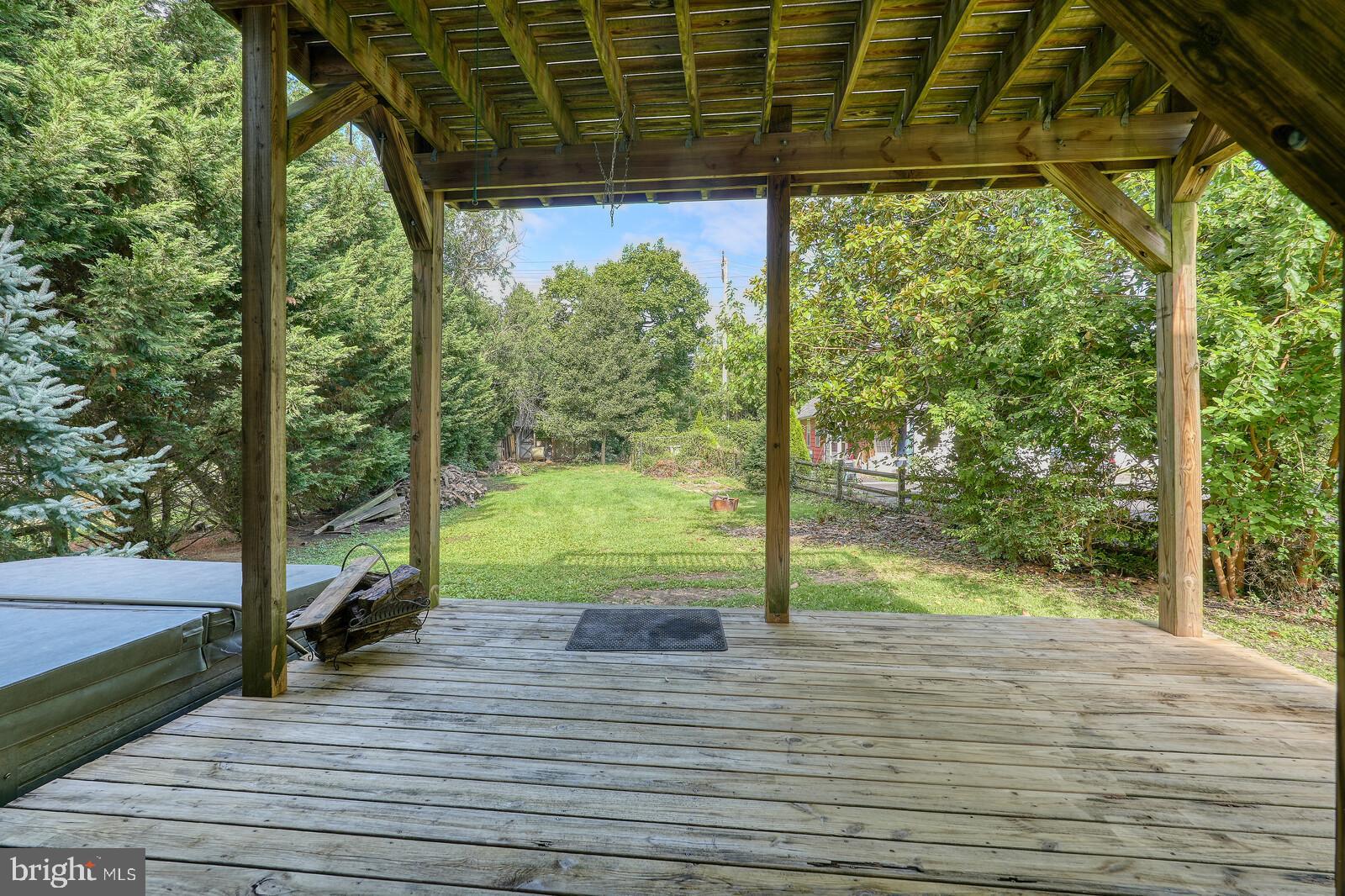 304 South Camp Meade Road Linthicum Heights, MD 21090 - Photo 36 of 43 a view of a porch