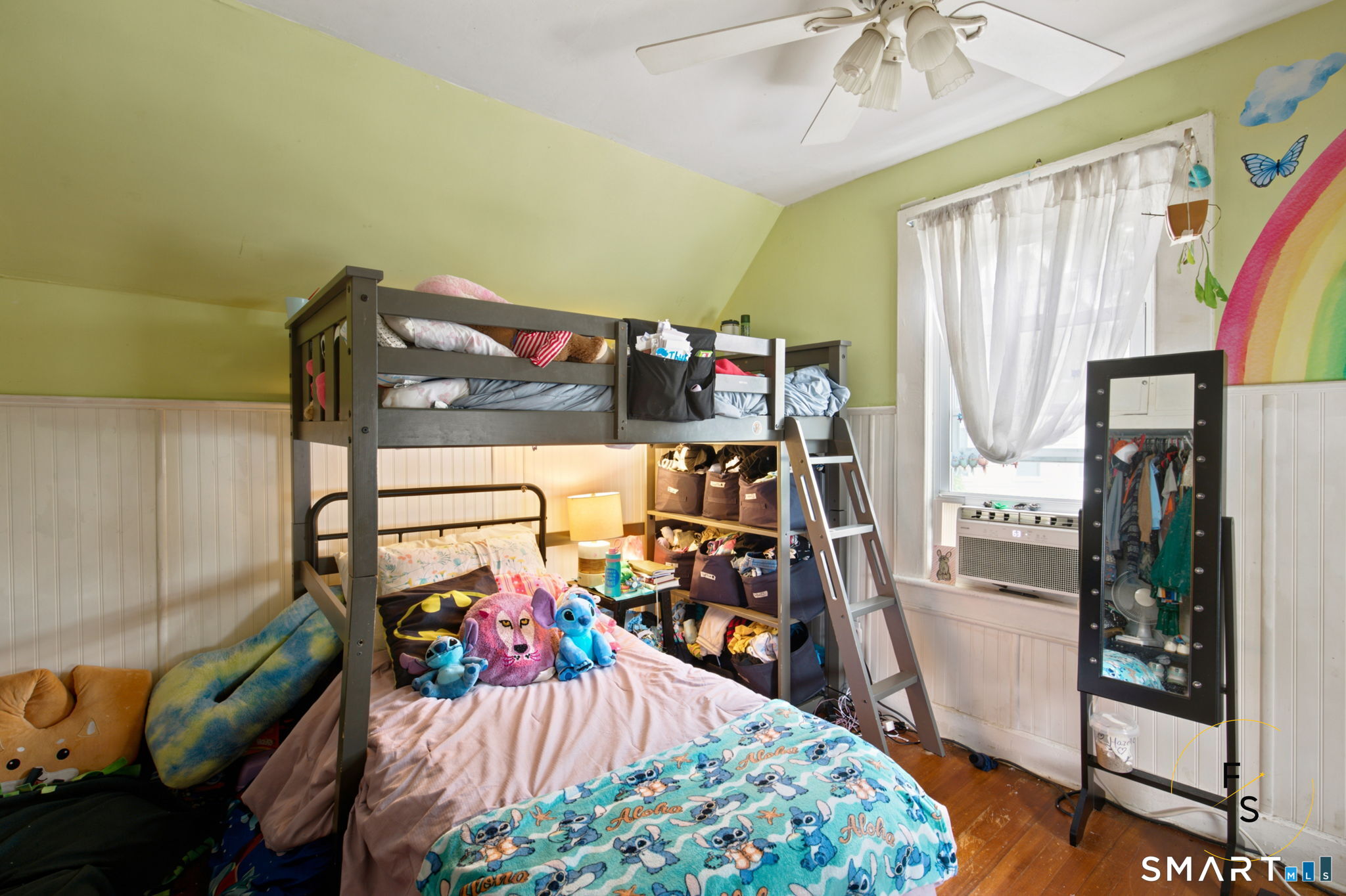 182 Broad Street Norwich, CT 06360 - Photo 25 of 30 a bed room with a bed and a window