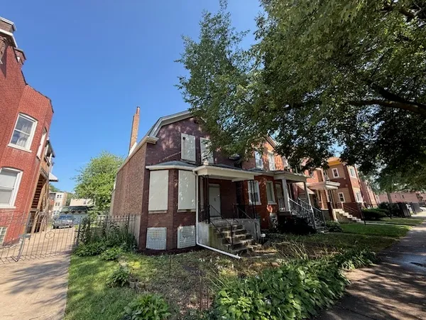$255,000 | 7045 South Prairie Avenue, Chicago, IL 60637