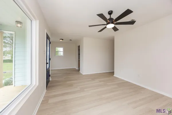 $165,000 | 8495 Newfield Drive, Livonia, LA 70755