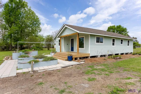 $165,000 | 8495 Newfield Drive, Livonia, LA 70755