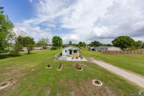 $165,000 | 8495 Newfield Drive, Livonia, LA 70755