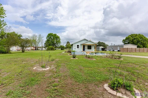 $165,000 | 8495 Newfield Drive, Livonia, LA 70755