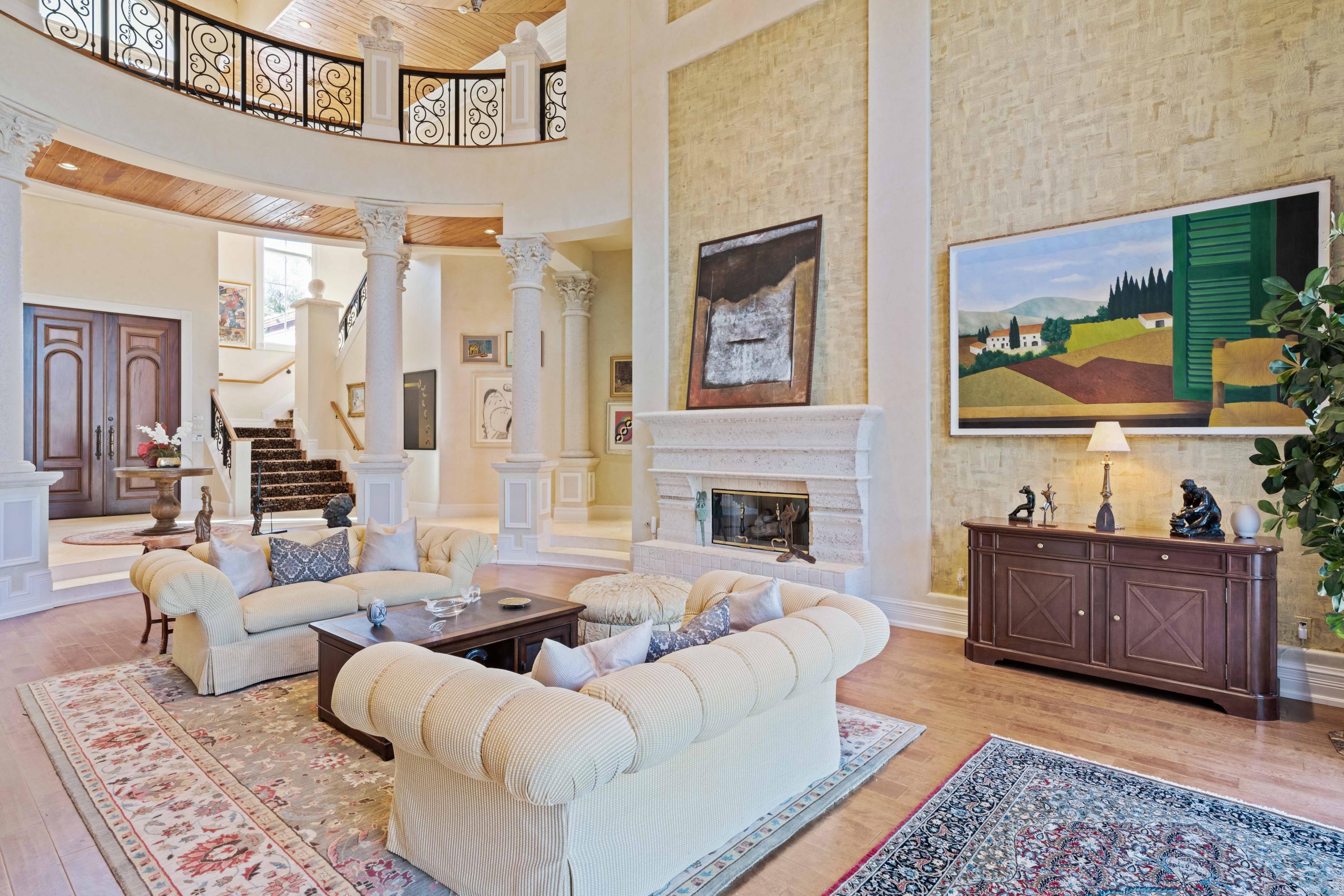 387 Eagle Drive Jupiter, FL 33477 - Photo 9 of 77 Formal Living