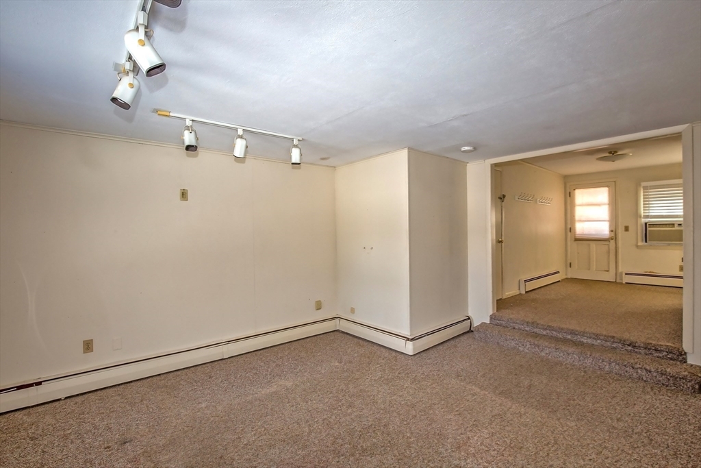 208 Birch Road Longmeadow, MA 01106 - Photo 16 of 31