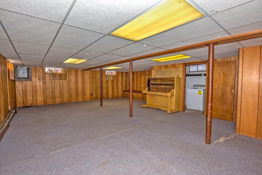 208 Birch Road Longmeadow, MA 01106 - Photo 27 of 31