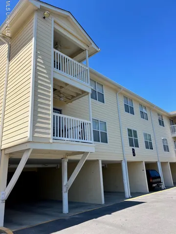 $2,000 | 2421 Beachview Drive, Unit B7, Ocean Springs, MS 39564