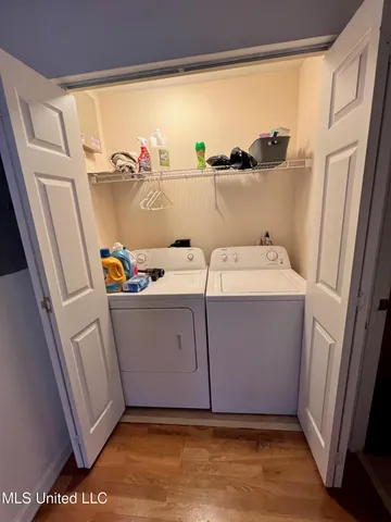 $2,000 | 2421 Beachview Drive, Unit B7, Ocean Springs, MS 39564