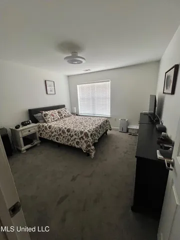 $2,000 | 2421 Beachview Drive, Unit B7, Ocean Springs, MS 39564