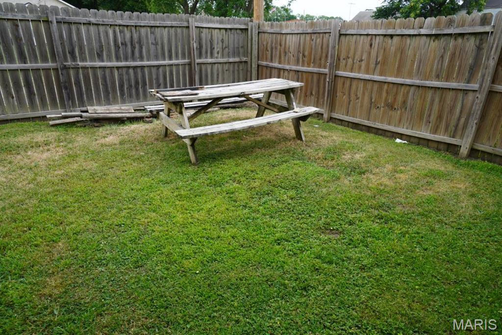 2013 4th Street Madison, IL 62060 - Photo 11 of 50