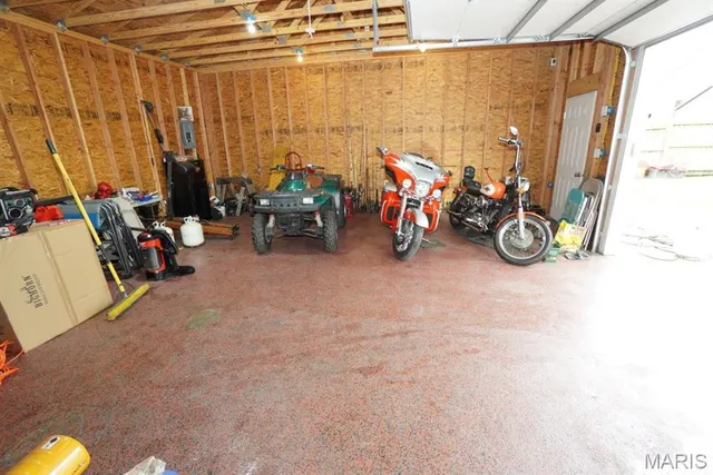 $129,000 | 2013 4th Street, Madison, IL 62060