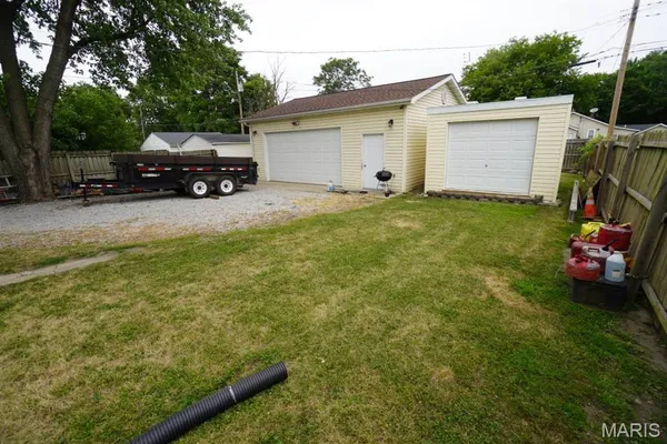 $119,000 | 2013 4th Street, Madison, IL 62060