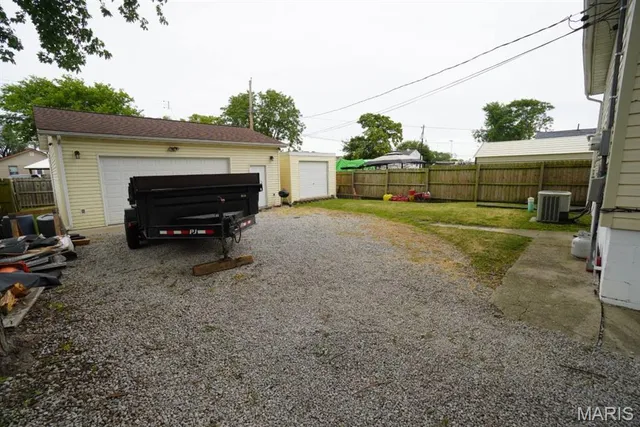 $129,000 | 2013 4th Street, Madison, IL 62060